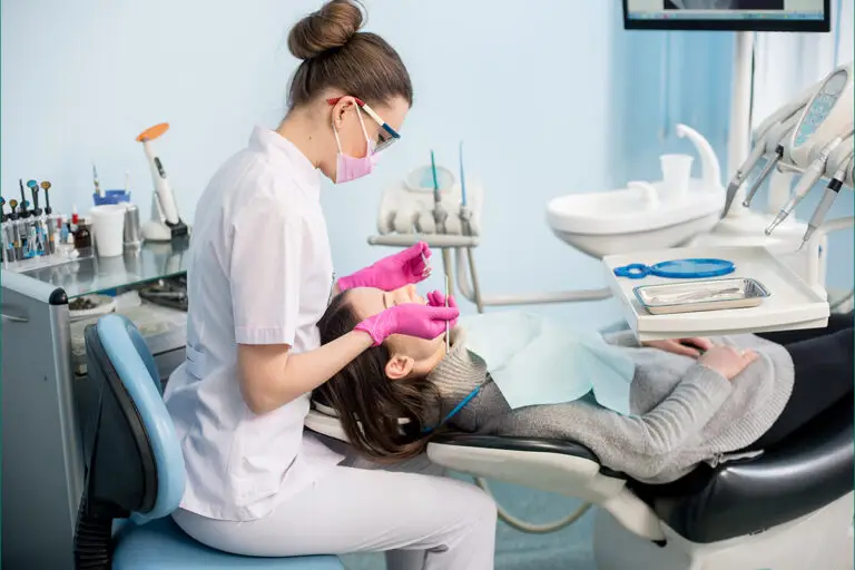 What Should Happen at a New Patient Dental Exam? dental guide image